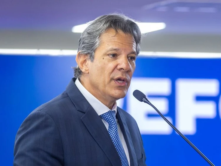 Legenda sugerida: Ministro da Fazenda, Fernando Haddad, confirma ter indicado Guilherme Mello e Tiago Cavalcanti para vagas na diretoria do Banco Central.