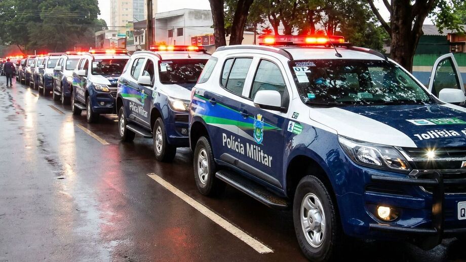 Viaturas da Polícia Militar de Mato Grosso do Sul em patrulhamento, garantindo a segurança pública nas ruas de Campo Grande.