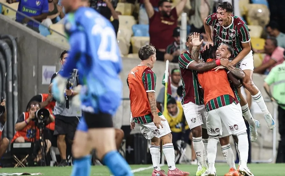 Lucho Acosta marcou o gol da vitória do Fluminense sobre o Botafogo no Maracanã.