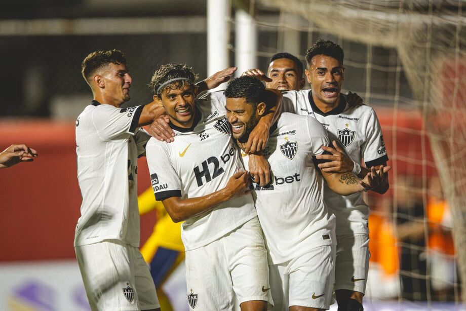 Sem Sampaoli, Atlético-MG faz 7 a 2 no Itabirito com 3 gols de Hulk e vai à semi do Mineiro