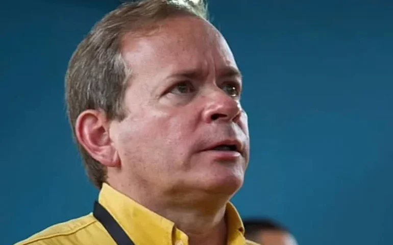 Juan Pablo Guanipa foi libertado neste domingo após mais de oito meses preso na Venezuela.