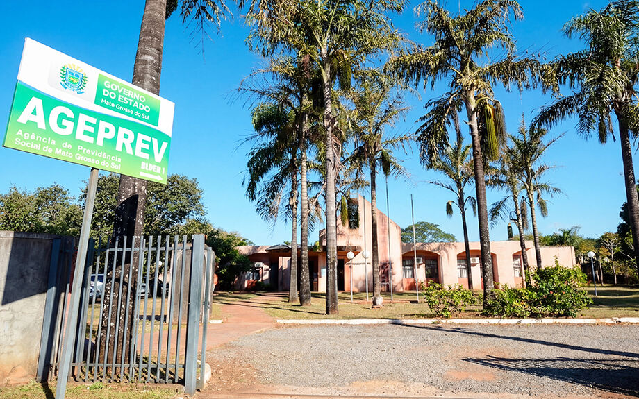 Reorganização interna na Ageprev altera cargos comissionados sem gerar novos custos ao Estado.