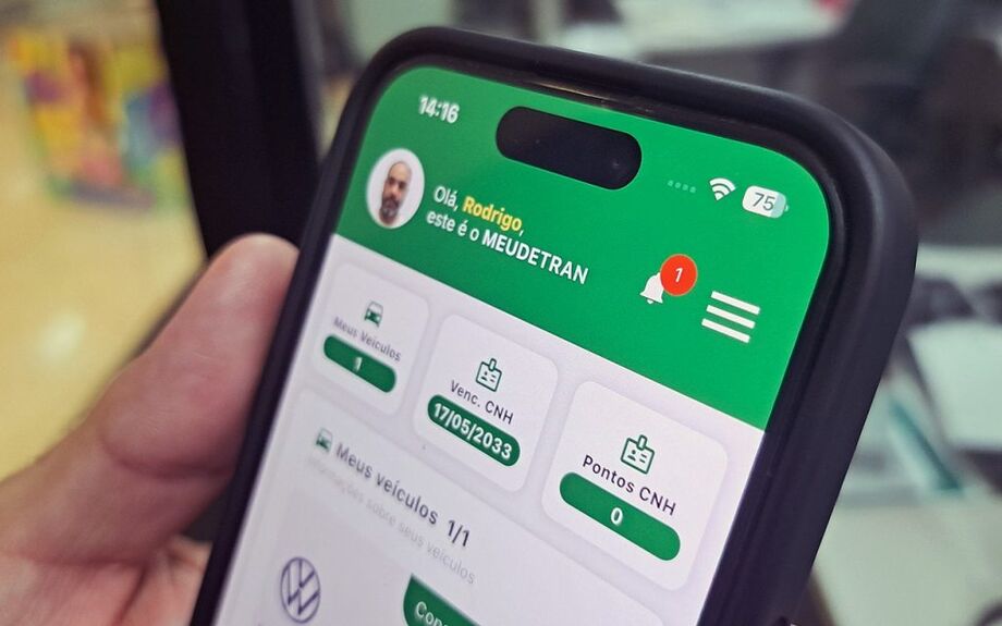 Conferir o endereço oficial e o destinatário do pagamento é essencial para evitar golpes.