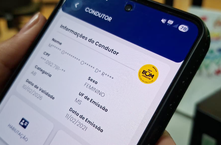 Motoristas de Mato Grosso do Sul já têm CNH renovada automaticamente na versão digital.