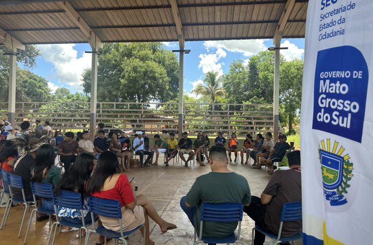 Jovens de diferentes etnias participam do Fórum Regional de Juventude na Aldeia Cachoeirinha, em MS, e apresentam propostas para o novo Plano Estadual da Juventude.