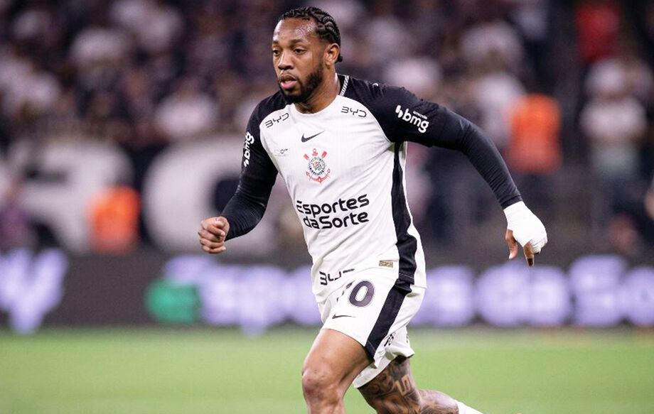 José Martínez teve ruptura no ligamento do joelho esquerdo e pode ter o contrato rescindido pelo Corinthians.