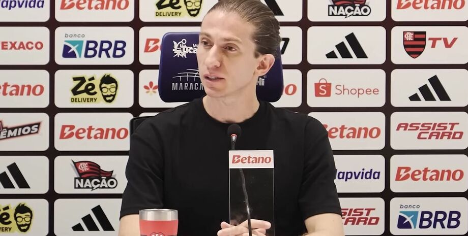 Filipe Luís em coletiva após empate do Flamengo com o Internacional, no Maracanã, pelo Campeonato Brasileiro.