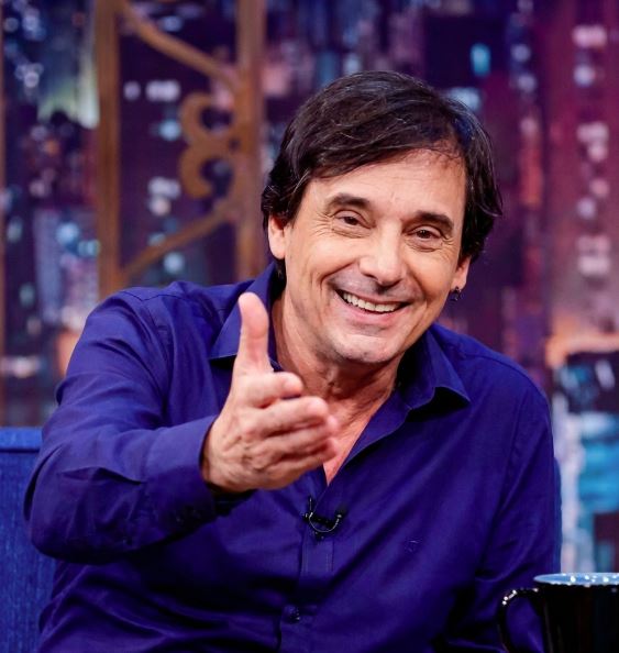 Ricardo Schnetzer marcou gerações com sua voz em filmes, séries, animações e novelas dubladas no Brasil.