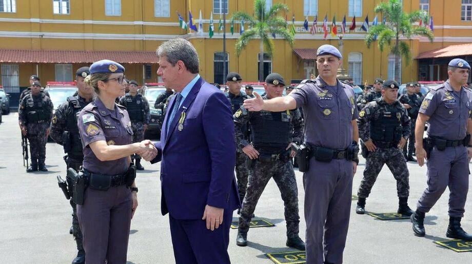 Governador Tarcísio promoveu mudanças no alto comando da Polícia Militar após troca na cúpula da Segurança Pública.