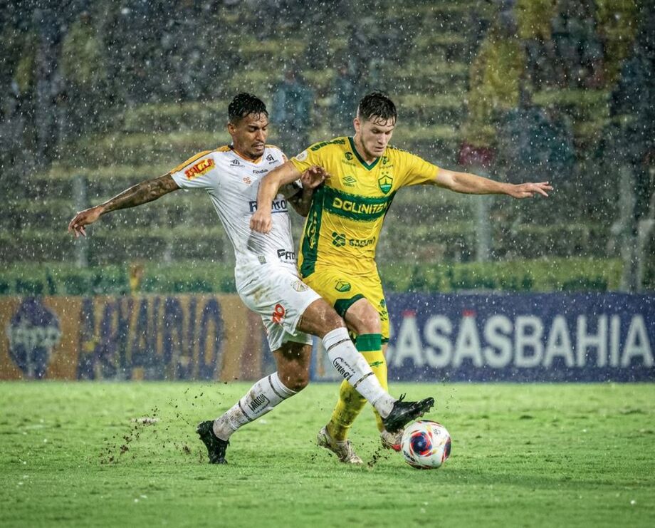 Mirassol e Novorizontino empataram em jogo disputado em dois dias por causa da chuva no Maião.