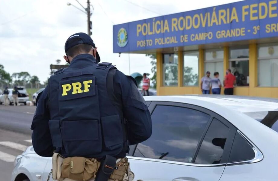 PRF reforça fiscalização nas rodovias federais de MS durante a Operação Carnaval 2026.