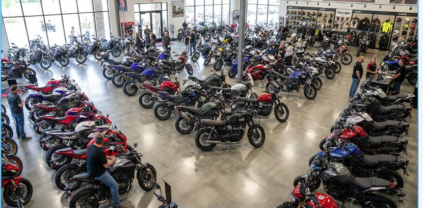 Vendas de motos cresceram 17,5% em janeiro, segundo dados da Fenabrave