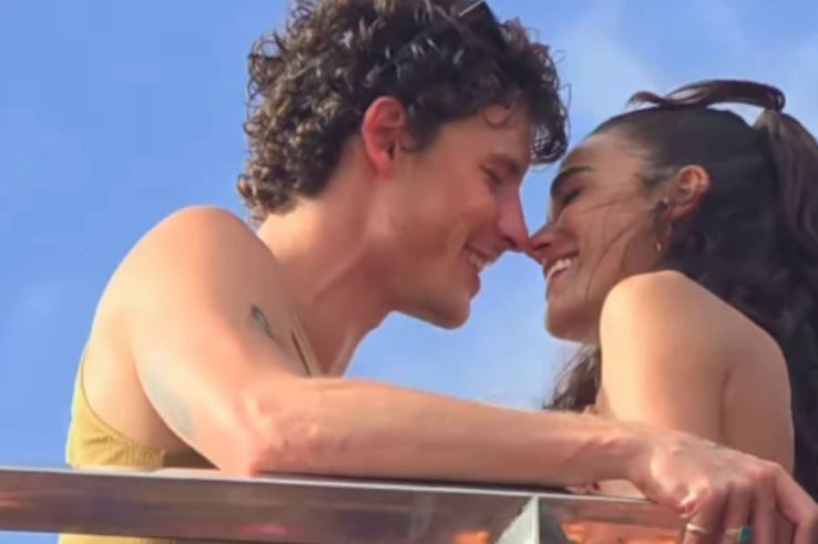 Shawn Mendes e Bruna Marquezine apareceram juntos durante o Carnaval de Salvador