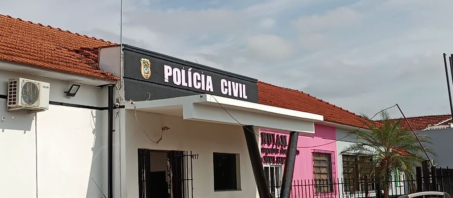 Adolescente de 13 anos denuncia agressões do ex-namorado em Rio Brilhante; caso é investigado pela polícia.