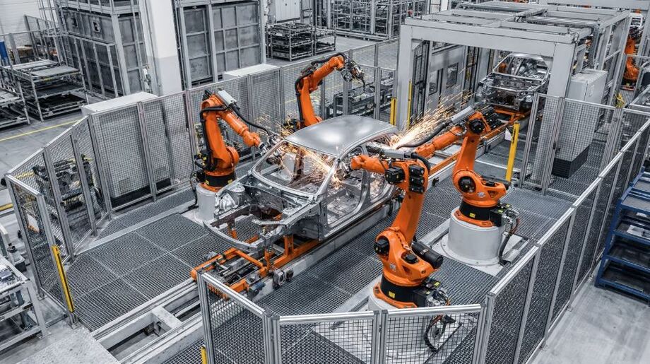 Produção industrial recua em dezembro, com impacto maior nos setores de veículos, químicos e metalurgia.