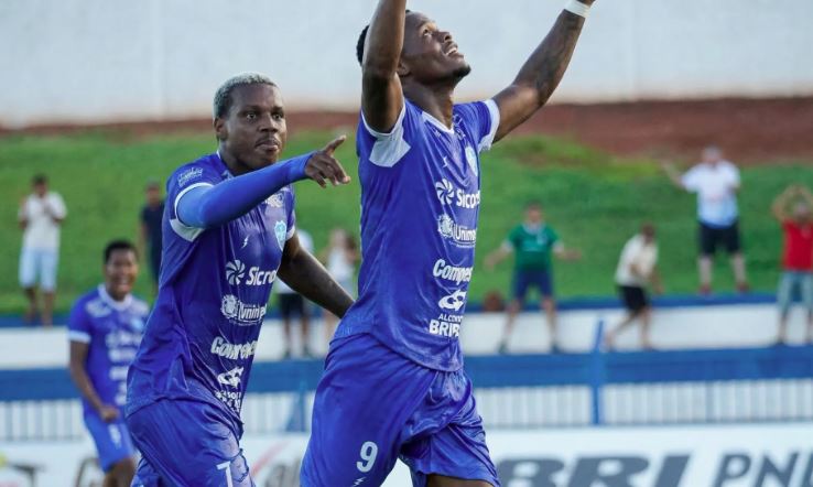 Ivinhema recebe o Independente-AP em duelo decisivo pela Copa do Brasil no Saraivão.