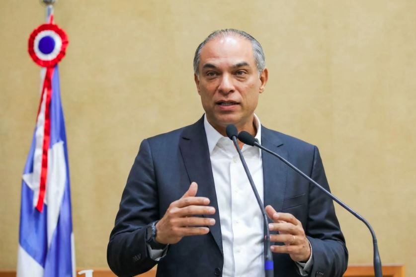 Agenda oficial do Banco Central registra reuniões de Augusto Lima como CEO do Master após data em que defesa alegou saída.