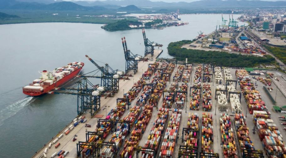 Porto de Santos movimentou 12,7 milhões de toneladas em janeiro de 2026, melhor resultado da história para o mês.