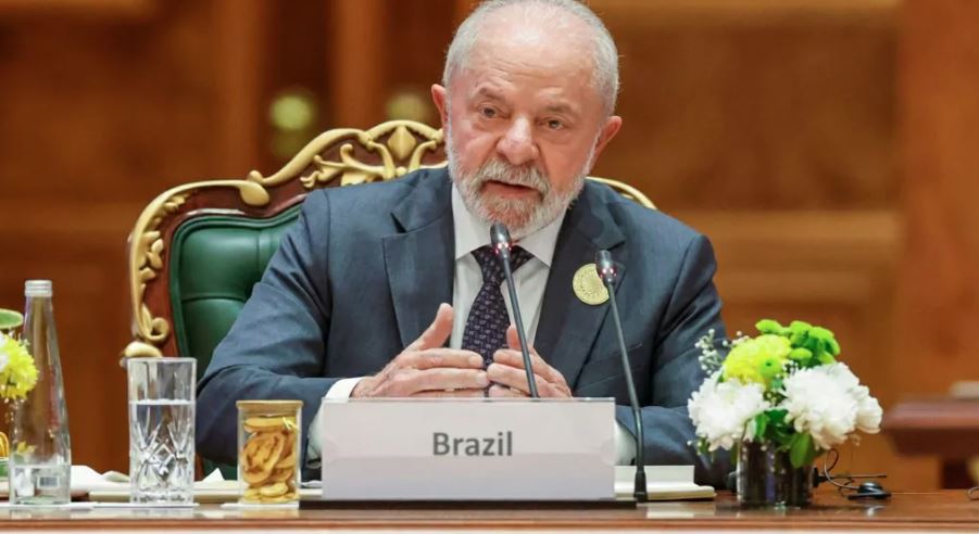 Lula afirmou que prisão de Nicolás Maduro pelos Estados Unidos é inaceitável e defendeu julgamento na Venezuela.