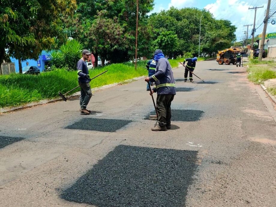 Força-tarefa da Sisep já fechou 60 mil buracos nas sete regiões de Campo Grande.