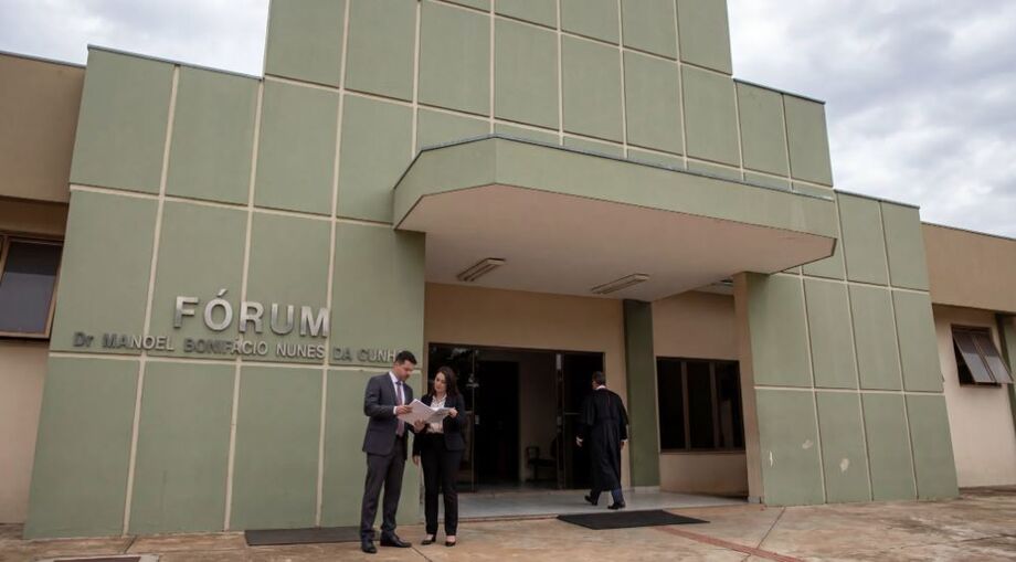 Réu foi condenado a mais de 11 anos de prisão por tentativa de feminicídio contra companheira grávida.