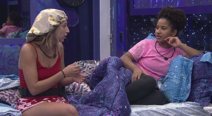 Conversa entre Milena e Ana Paula no BBB 26 gerou debate sobre orientação sexual nas redes sociais.