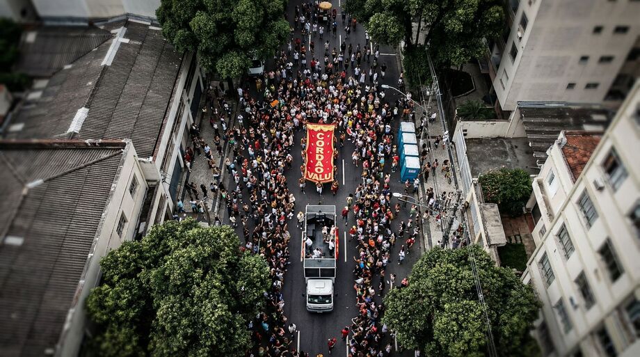 Comércio pode funcionar normalmente no Carnaval em MS; terça-feira é ponto facultativo no serviço público.