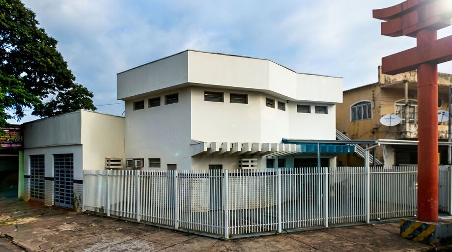 Leilão de imóveis dos Correios em Campo Grande e Água Clara busca arrecadar até R$ 1,5 bilhão para reestruturação da estatal.