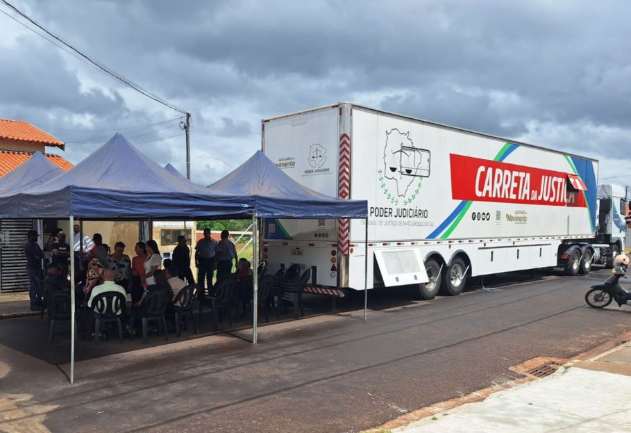 Carreta da Justiça levou serviços jurídicos gratuitos a moradores de Paraíso das Águas e Jaraguari.