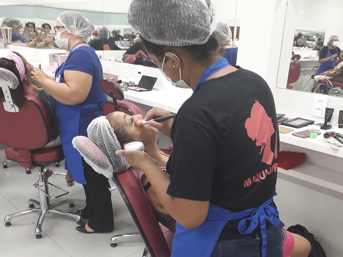 Senac MS participa do Delas Day com palestras, oficinas e ações gratuitas voltadas ao protagonismo feminino e ao desenvolvimento de negócios.