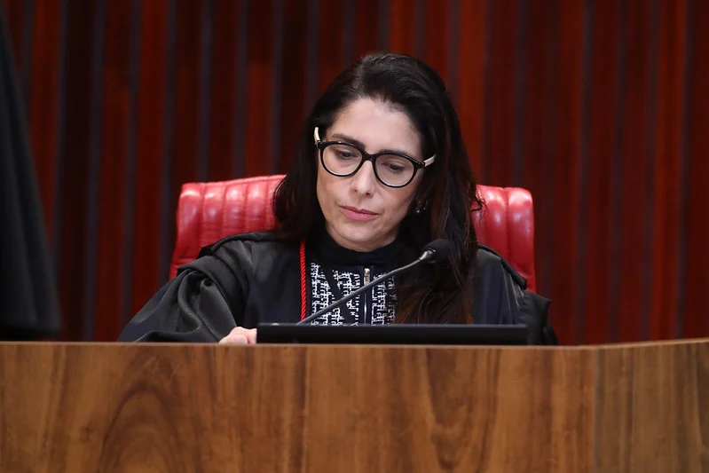 A ministra do TSE, a advogada Estela Aranha.