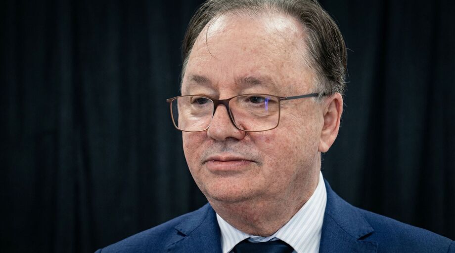 Desembargador Dorival Renato Pavan, presidente do Tribunal de Justiça de Mato Grosso do Sul, mantém o limite de 5,32% no IPTU de Campo Grande e suspende aumentos acima da inflação.