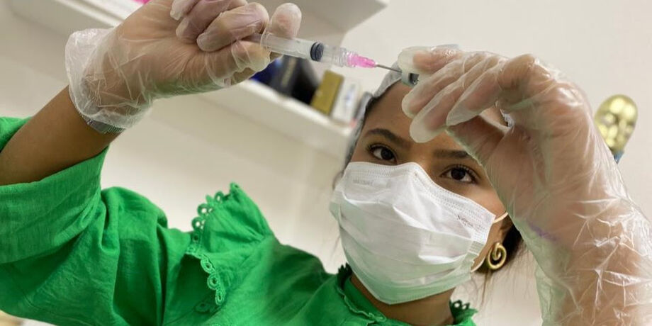 A proprietária da Clínica Refine passou a tomar decisões mais estratégicas após a abertura do negócio