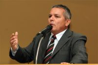 SARAIVA: pouco caixa para atendimento nos supermercados