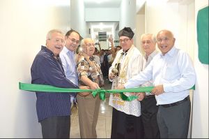 Nova ala da diretoria é inaugurada pelo presidente da Associação e médico ginecologista Alfeu Duarte de Souza e convidados