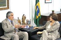 Delcídio do Amaral e a ministra-chefe da Casa Civil Dilma Roussef, durante audiência no Palácio do P