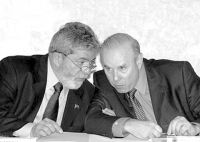 Lula e o ministro da Fazenda, Guido Mantega define projeto de anistia