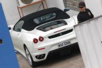 Ferrari epreendida pela polícia