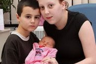 Alfie Patten Pai aos 13 Anos de Idade. A mãe tem 15