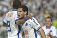 Cruzeiro conseguiu a virada com Ortigoza, mas Ceará fez no fim