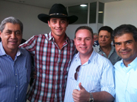 Fael, vencedor do BBB12, com o governador André Puccinelli, Nilson Junior e o prefeito Nelson Trad