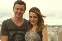 Ao lado do marido, Lucas Lima