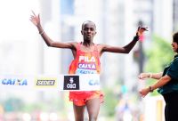Trabalho em equipe dos quenianos funciona, e Edwin Kipsang fatura o bicampeonato da São Silvestre