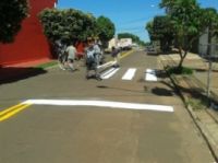 Quatro vias estão sendo pintadas