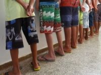 Menores que foram apreendidos