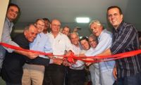 Políticos durante inauguração