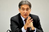 Pimentel pediu demissão para concorrer ao governo de Minas Gerais