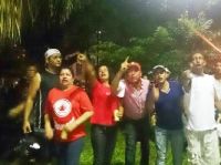 Integrantes da Igrejinha protestando