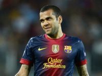 Reação de Daniel Alves comendo banana