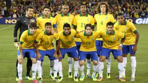 Seleção escalada para o jogo